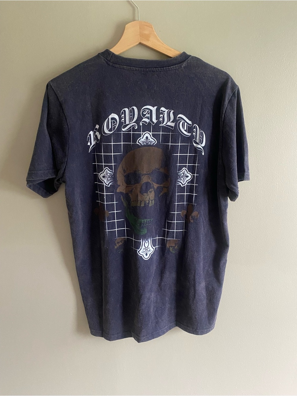 CO Black Short Sleeve Tee with Brown & Green Skull Chest Graphic - Picture 4 of 7